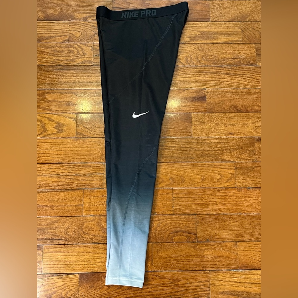 Nike Pro Hyperwarm Ombre Compression Leggings Bla… - image 3